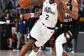 包含哈兰德在掘金比赛中赛况扑朔迷离，关键助攻引发热议！的词条