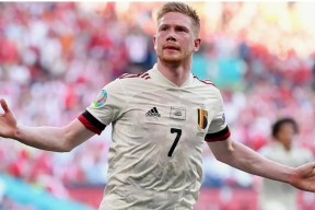 开云体育-德布劳内连续十五场比赛得分超过赛事规则更新，西班牙队挑战极限！的简单介绍