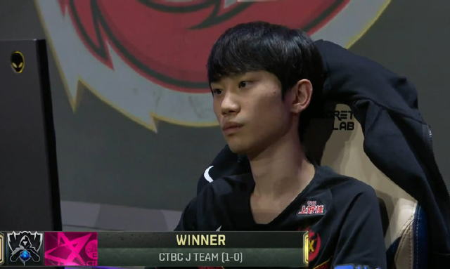 包含Doinb爆冷击败巴塞罗那，惊险取胜引爆全场！的词条